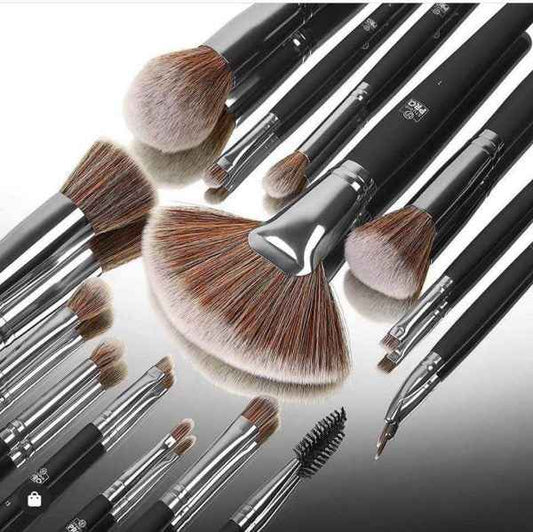 13 Pcs BH Cosmetics Brush Set - Studio Pro Brushes for Flawless Makeup - MustBuy.pk