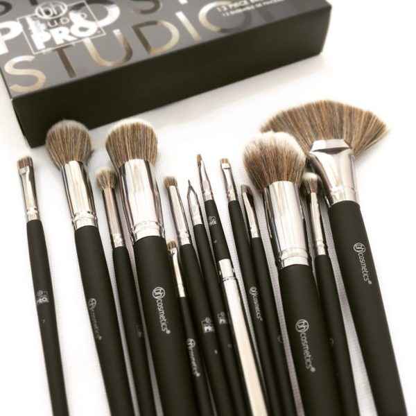 13 Pcs BH Cosmetics Studio Pro Brush Set - MustBuy.pk